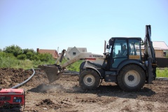 В 8 микрорайоне продолжается строительство наружных сетей водоснабжения и водозаборных сооружений 