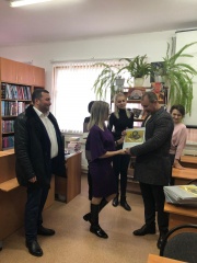 Подарок от Совета молодых депутатов Кореновского городского поселения